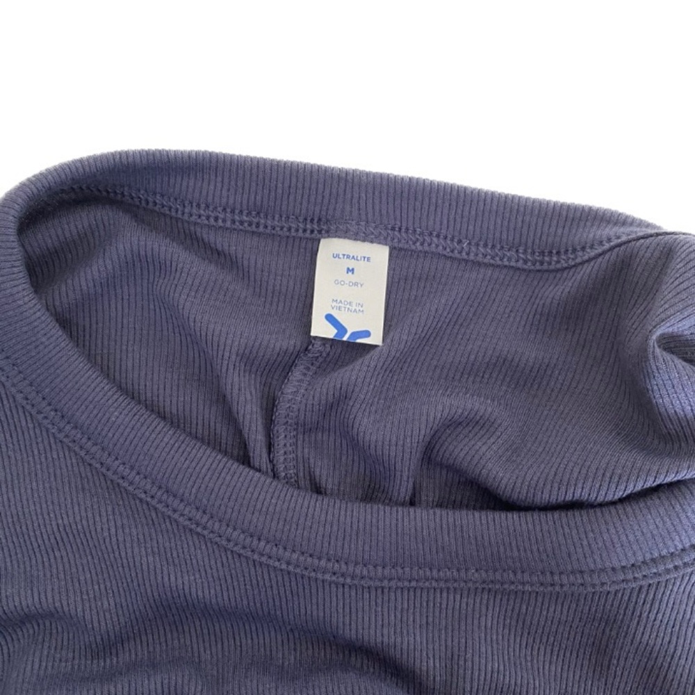 Open back shirt - Picture 4 of 5
